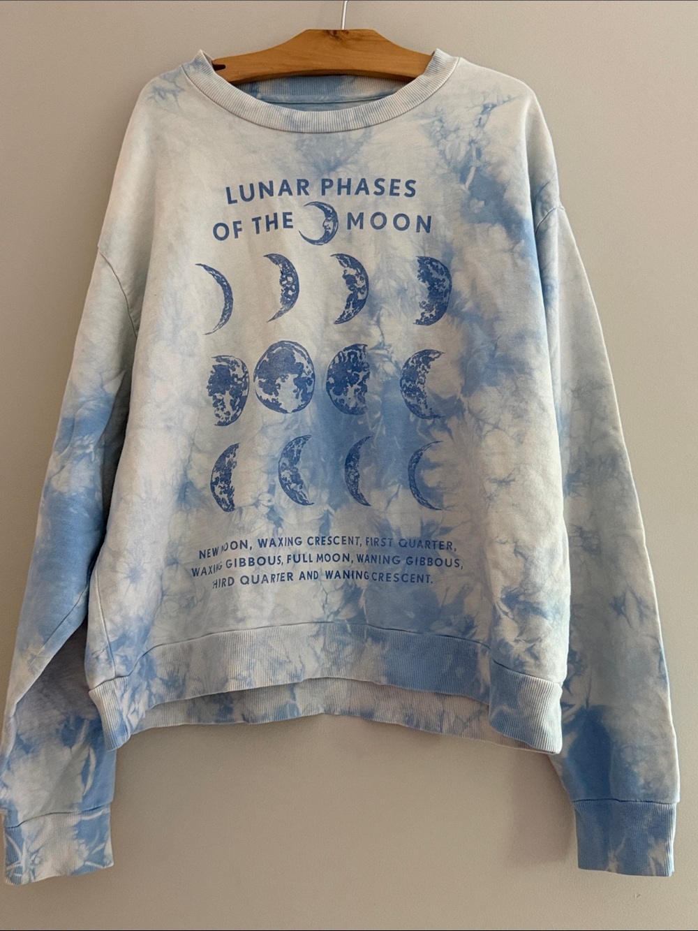 PacSun Blue and White Tie-Dye 'Lunar Phases of the Moon' Crewneck Sweatshirt
